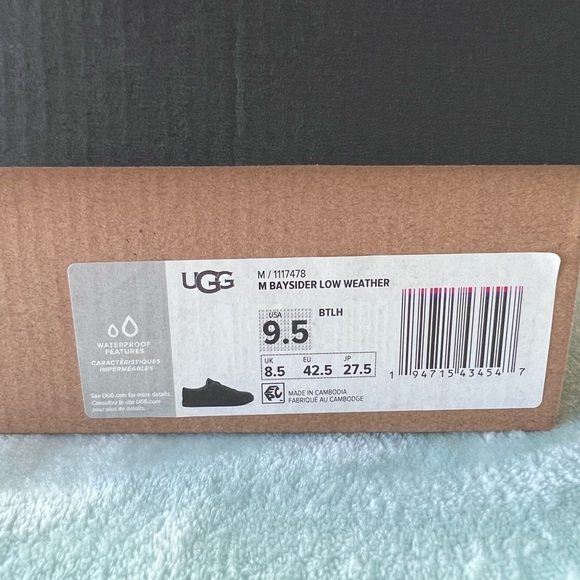 UGG Bayslider Low weather Sz 9.5M - Picture 3 of 3